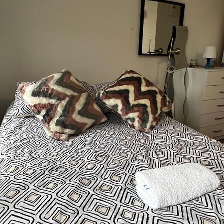 דירות Flat In לונדון מראה חיצוני תמונה