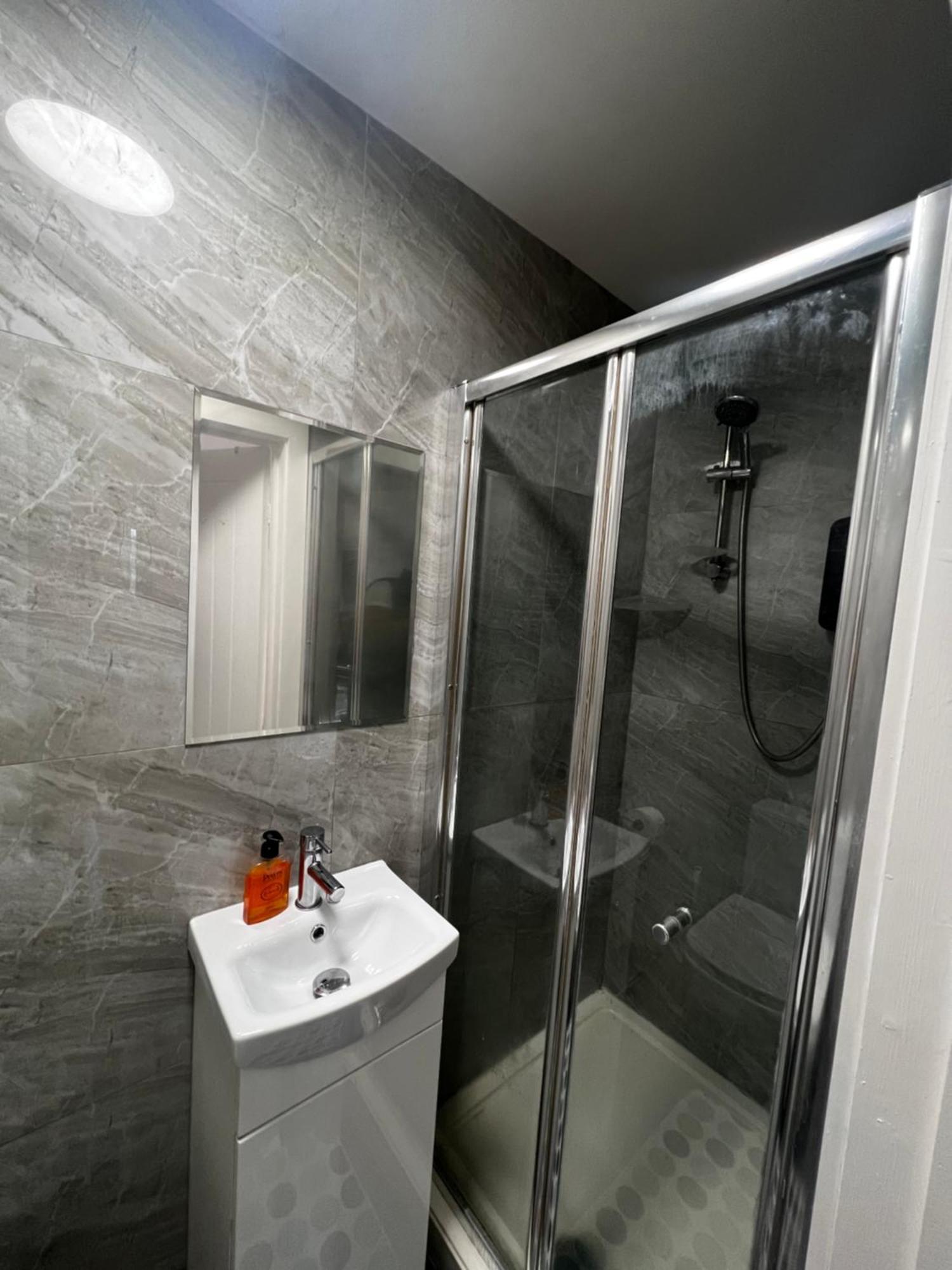 דירות Flat In לונדון מראה חיצוני תמונה