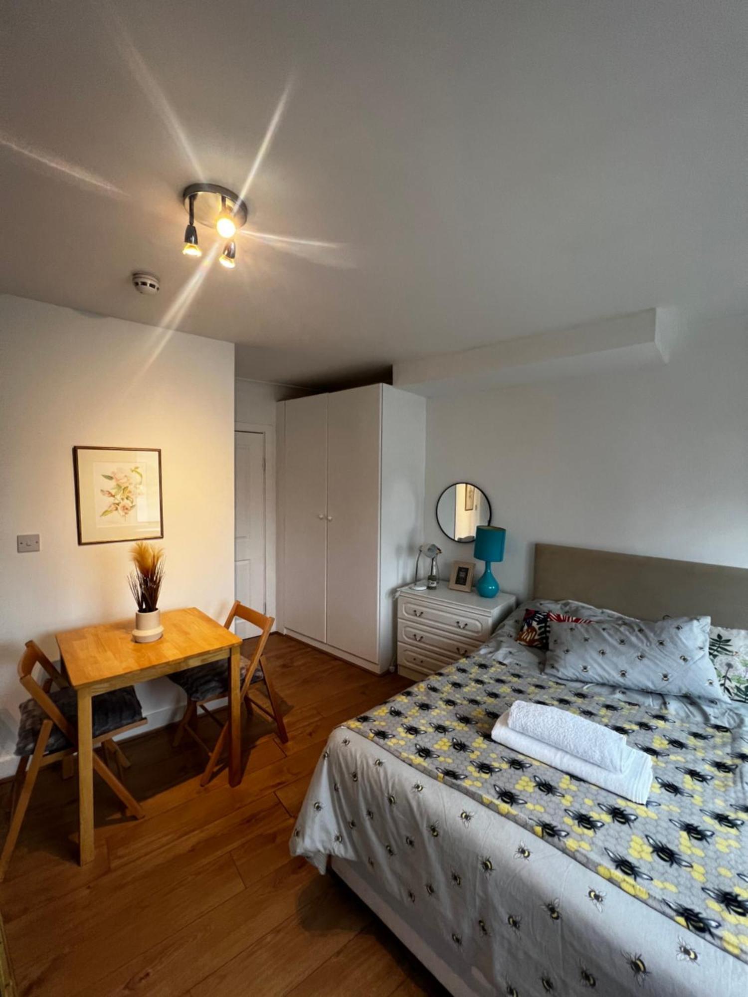 דירות Flat In לונדון מראה חיצוני תמונה